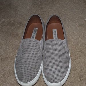 Steve Madden slip ons